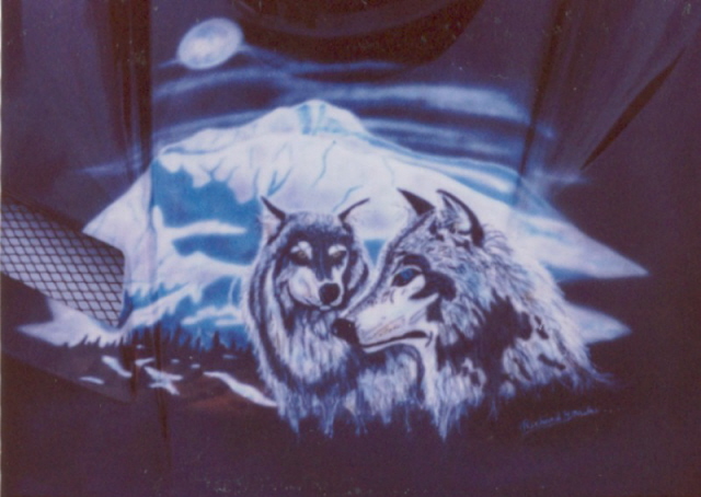 wolfmuraltwo.jpg